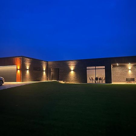 Bright, Quiet, Comfortable Room In A Luxury Home Хорсенс Екстериор снимка